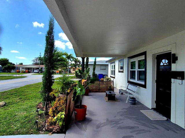 1015 NW 68th Avenue, Margate, FL 33063
