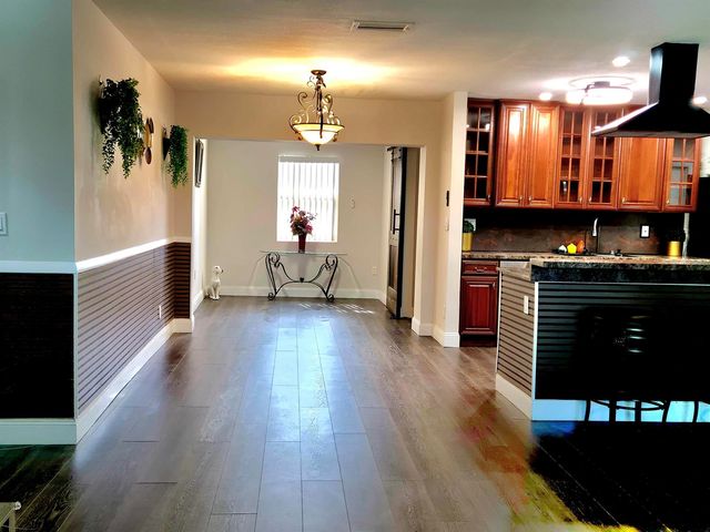 1015 NW 68th Avenue, Margate, FL 33063
