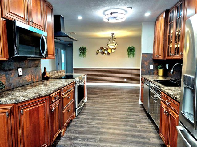 1015 NW 68th Avenue, Margate, FL 33063