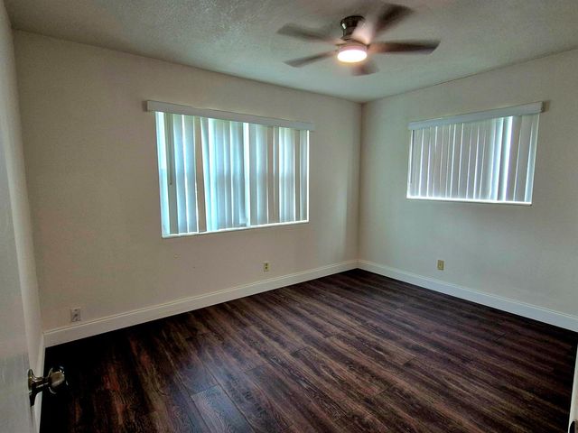 1015 NW 68th Avenue, Margate, FL 33063