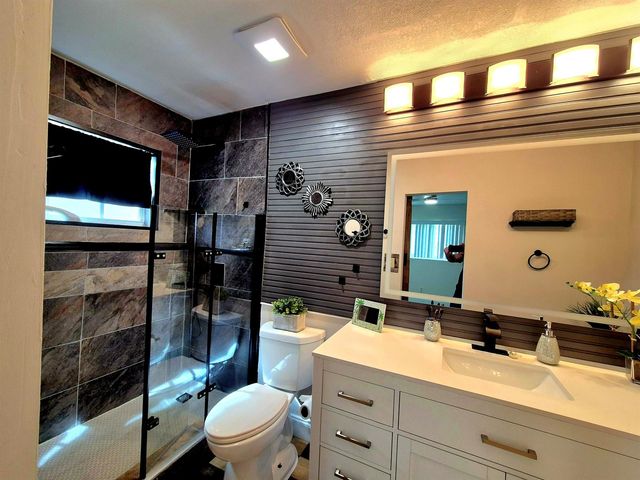 1015 NW 68th Avenue, Margate, FL 33063