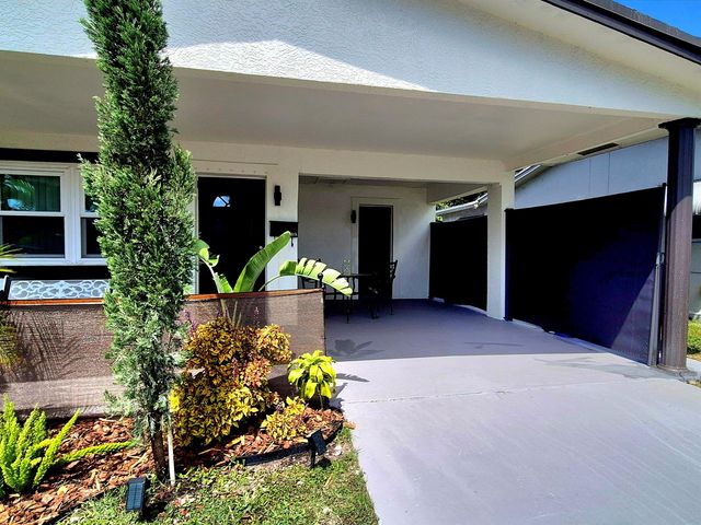 1015 NW 68th Avenue, Margate, FL 33063