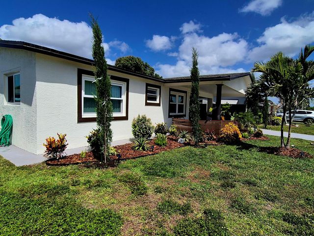 1015 NW 68th Avenue, Margate, FL 33063