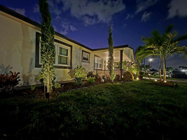 1015 NW 68th Avenue, Margate, FL 33063