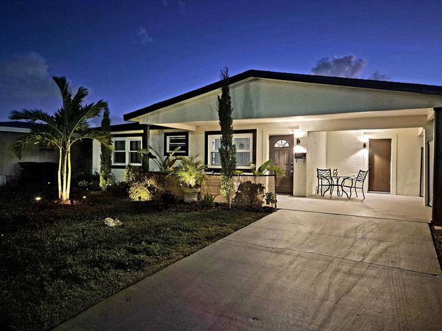 1015 NW 68th Avenue, Margate, FL 33063