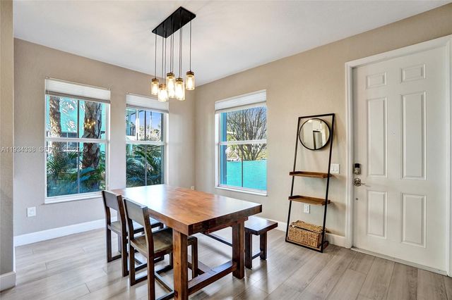 4720 Mimosa Pl 903, Coconut Creek, FL 33073