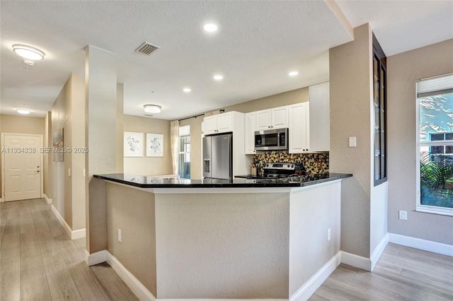 4720 Mimosa Pl 903, Coconut Creek, FL 33073