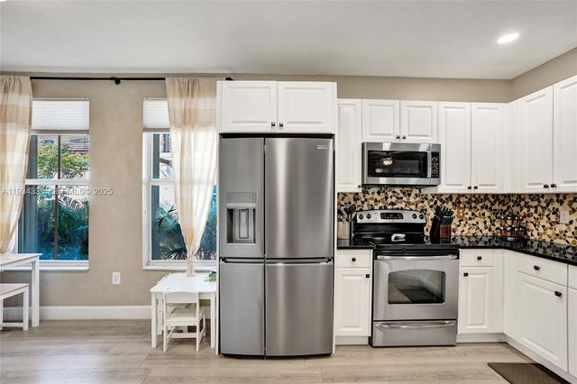 4720 Mimosa Pl 903, Coconut Creek, FL 33073