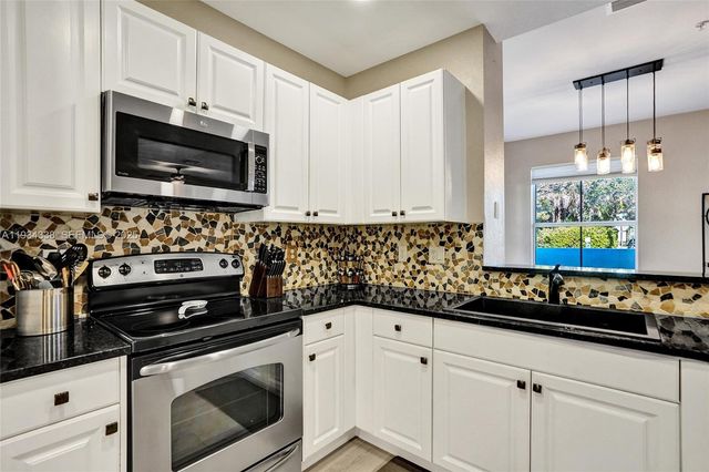 4720 Mimosa Pl 903, Coconut Creek, FL 33073