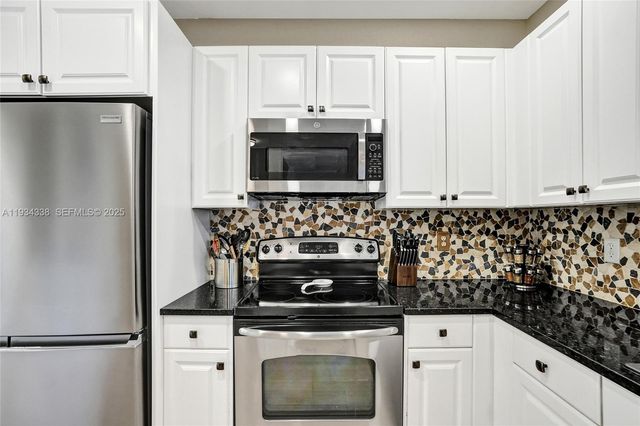 4720 Mimosa Pl 903, Coconut Creek, FL 33073