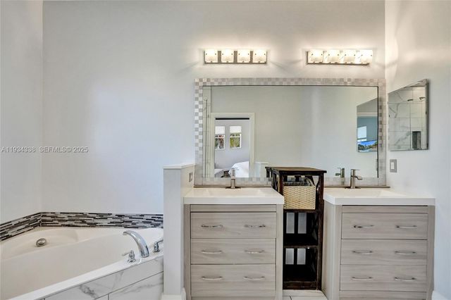 4720 Mimosa Pl 903, Coconut Creek, FL 33073