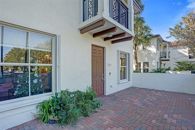 4720 Mimosa Pl 903, Coconut Creek, FL 33073