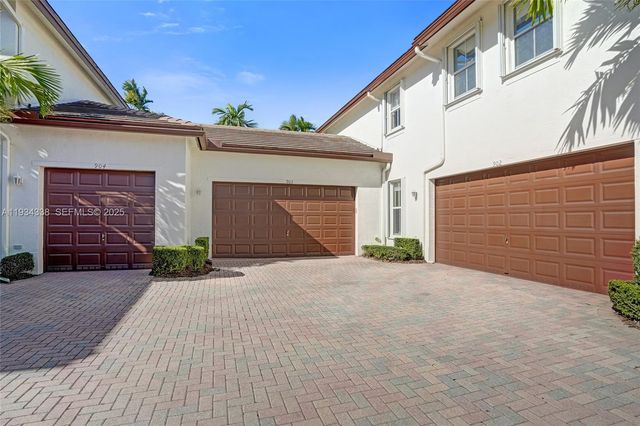 4720 Mimosa Pl 903, Coconut Creek, FL 33073