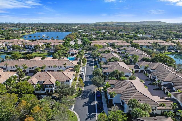 4720 Mimosa Pl 903, Coconut Creek, FL 33073