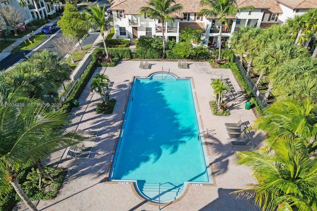 4720 Mimosa Pl 903, Coconut Creek, FL 33073