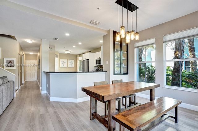 4720 Mimosa Pl 903, Coconut Creek, FL 33073