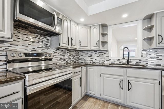 15014 THERESA DR, Philadelphia, PA 19116