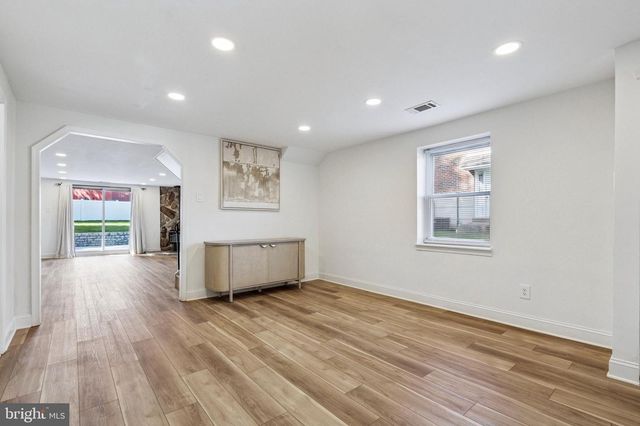 15014 THERESA DR, Philadelphia, PA 19116