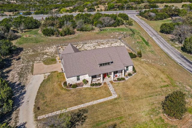 1177 Ronald Road, Glen Rose, TX 76043