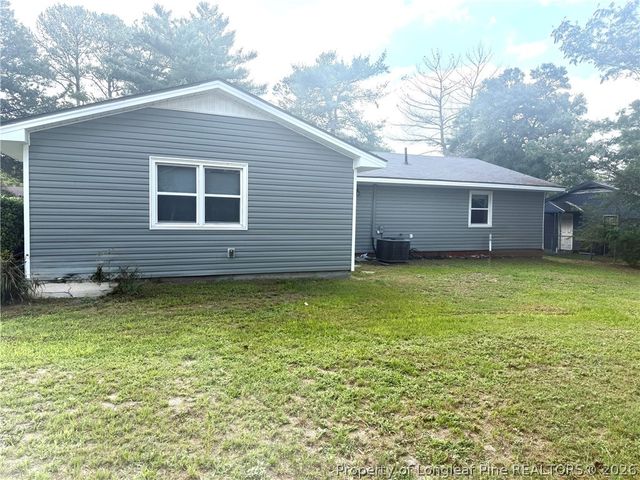 6537 Vineyard Drive, Fayetteville, NC 28304