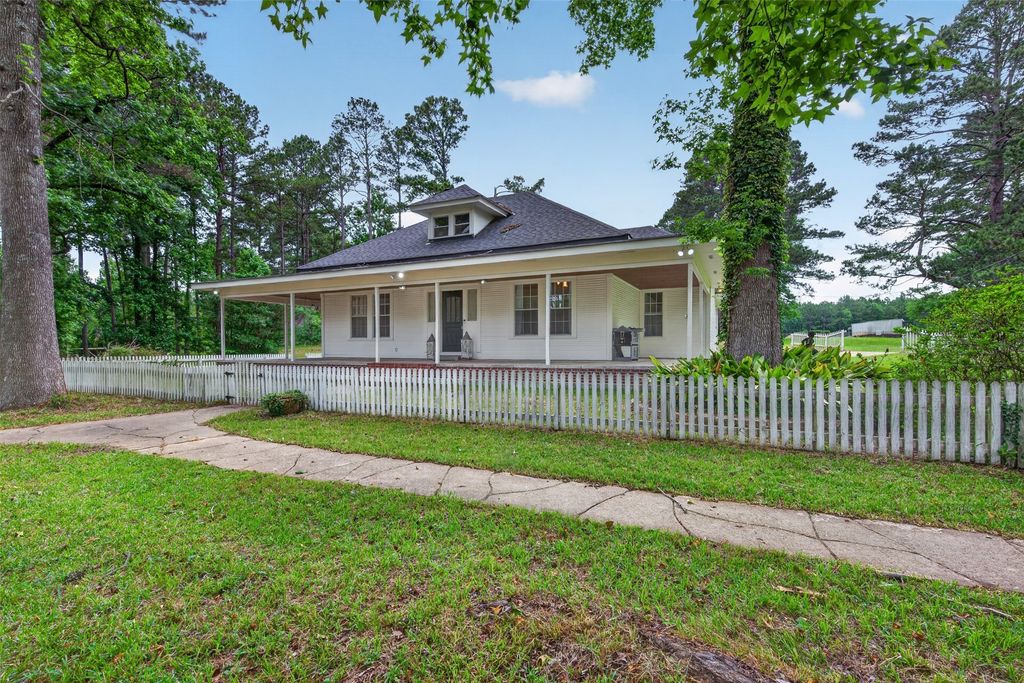 8402 Springridge Texas Line Road, Keithville, LA 71047