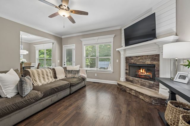 157 Tulip Grove Pt, Hermitage, TN 37076