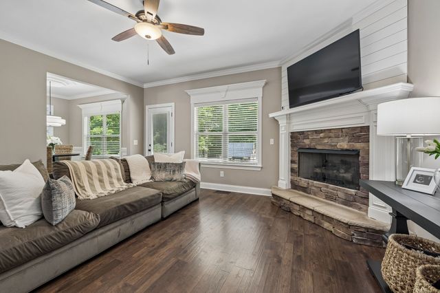 157 Tulip Grove Pt, Hermitage, TN 37076