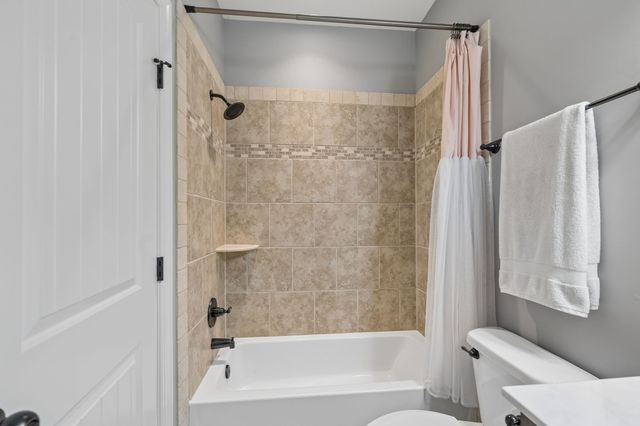 157 Tulip Grove Pt, Hermitage, TN 37076