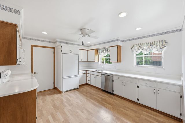 2245 Lane Road, Columbus, OH 43220