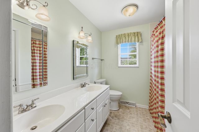 2245 Lane Road, Columbus, OH 43220