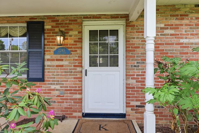 2245 Lane Road, Columbus, OH 43220