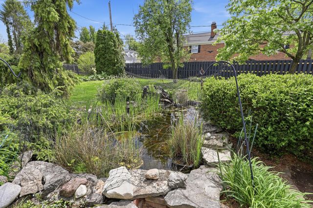 2245 Lane Road, Columbus, OH 43220