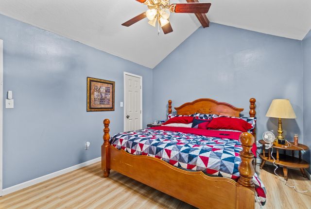 219 Sam Rayburn, Hattiesburg, MS 39402