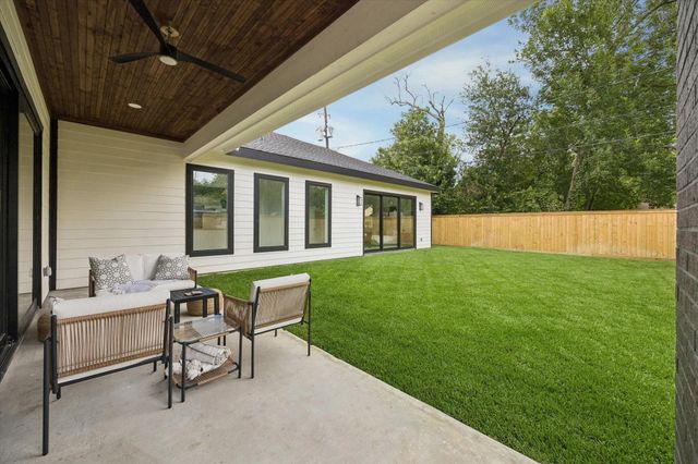 1302 Springrock Lane, Houston, TX 77055