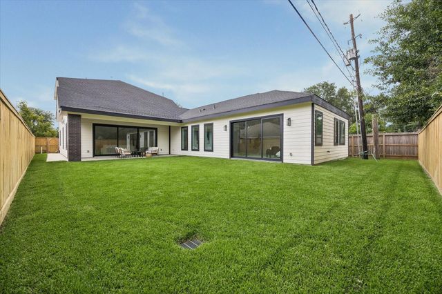 1302 Springrock Lane, Houston, TX 77055