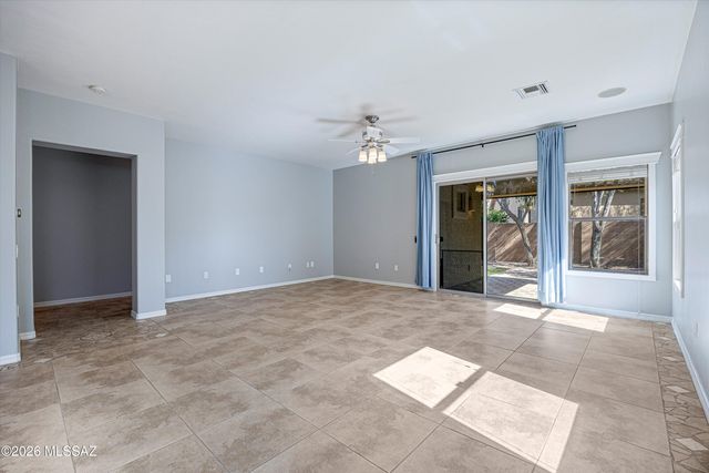 7508 W Phobos Drive, Tucson, AZ 85743