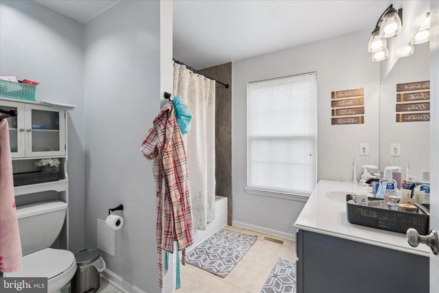 636 CHADBOURNE CT, Harleysville, PA 19438