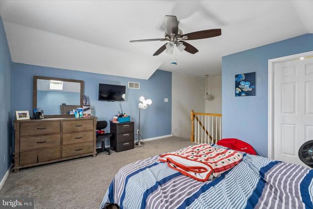 636 CHADBOURNE CT, Harleysville, PA 19438