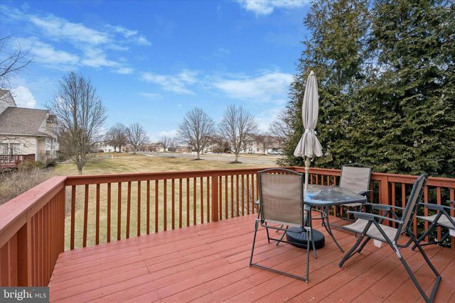 636 CHADBOURNE CT, Harleysville, PA 19438