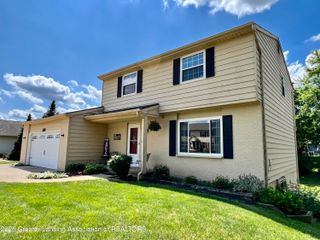 1527 Lindy Drive, Lansing, MI 48917