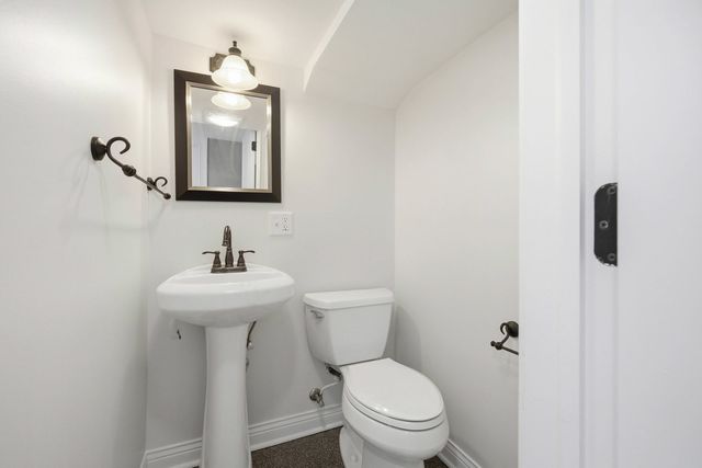 1020 Hill Avenue, Elgin, IL 60120