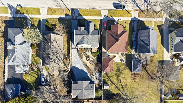 1020 Hill Avenue, Elgin, IL 60120