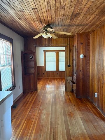 40 Rockaway Avenue, Hull, MA 02045