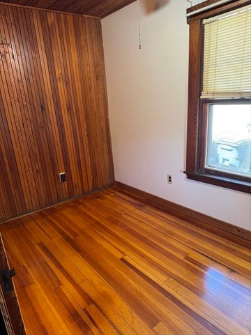40 Rockaway Avenue, Hull, MA 02045