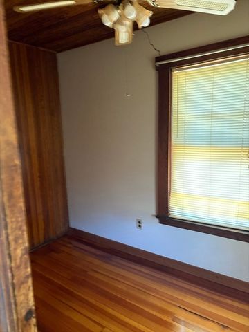 40 Rockaway Avenue, Hull, MA 02045