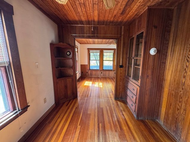 40 Rockaway Avenue, Hull, MA 02045