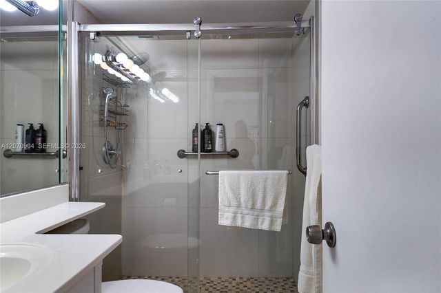 1950 S Ocean Drive 9C, Hallandale Beach, FL 33009