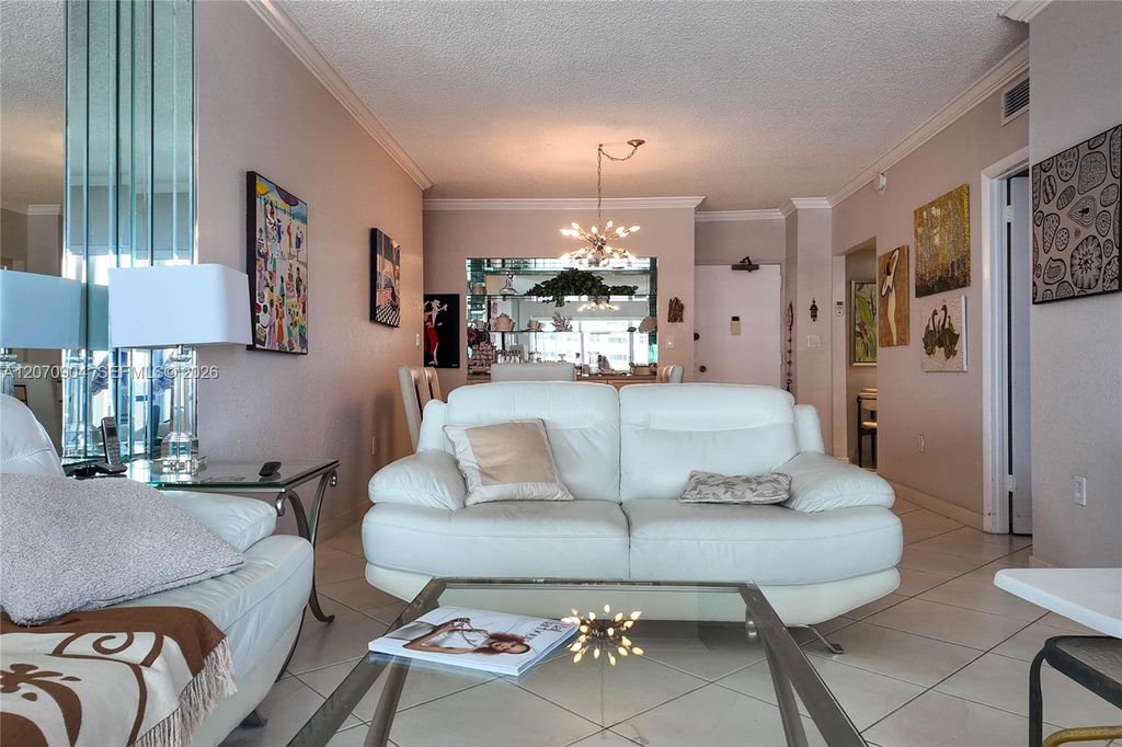 1950 S Ocean Drive 9C, Hallandale Beach, FL 33009