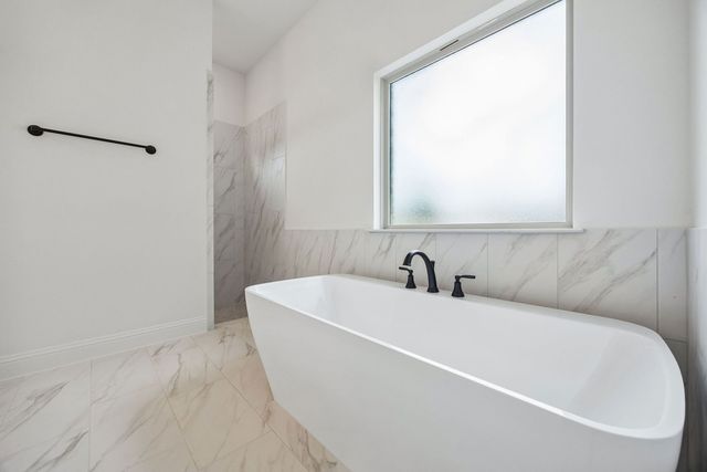 6041 Palomino Way, Midlothian, TX 76065