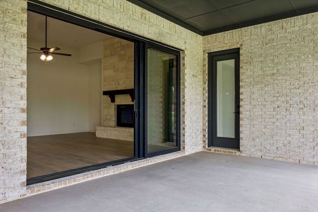 6041 Palomino Way, Midlothian, TX 76065